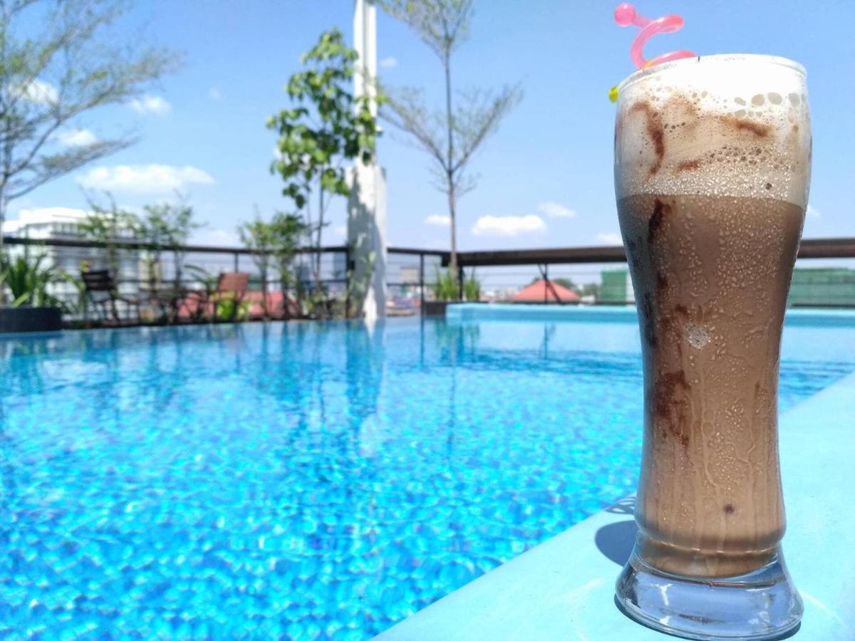 Monsoon Bassac Hotel Phnom Penh Zewnętrze zdjęcie